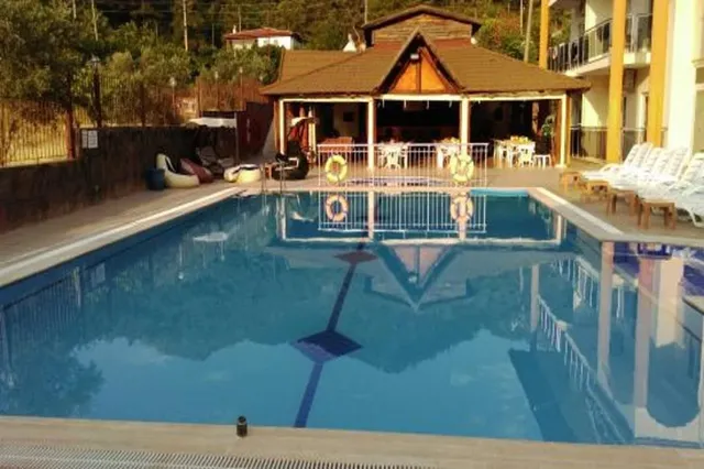 Club Tokmak Apartments