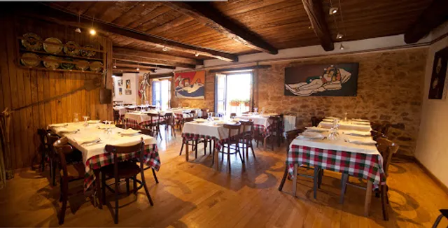 Casa de comer Entrepiedras