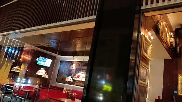 Upperstar Café & Bar IMAGO