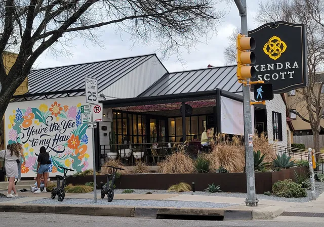 Kendra Scott Flagship