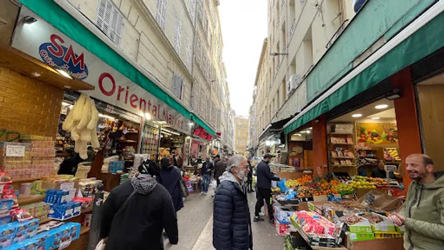 Pizza Charly Les Tables