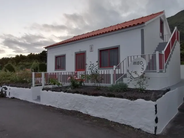 Casa do Girassol - Sunflower Guest House