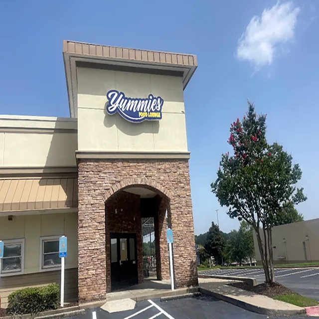 Yummies Food Lounge