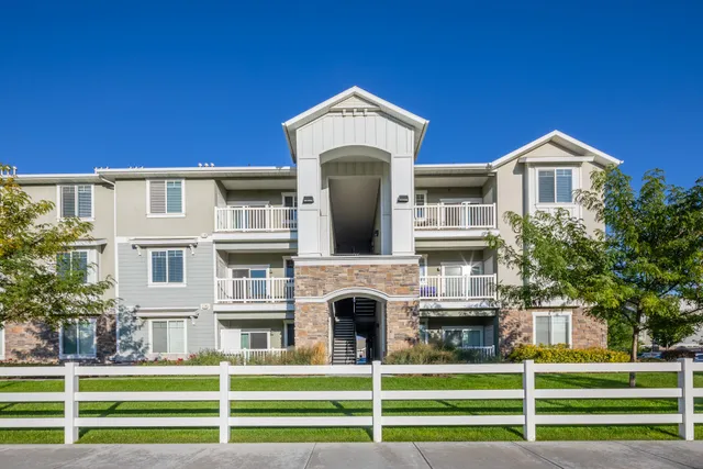 Hampton Place Apartments