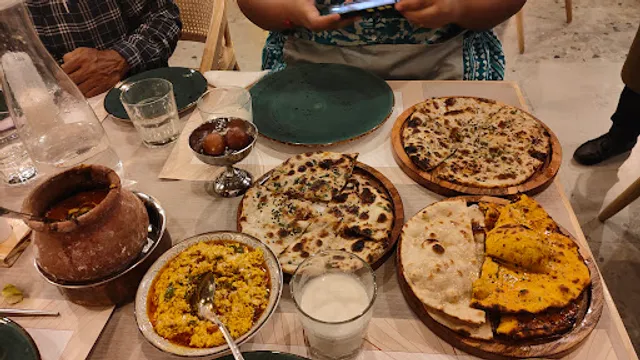 Kake Di Hatti - South Bopal