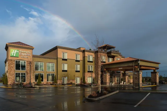 Holiday Inn Express & Suites Sequim by IHG