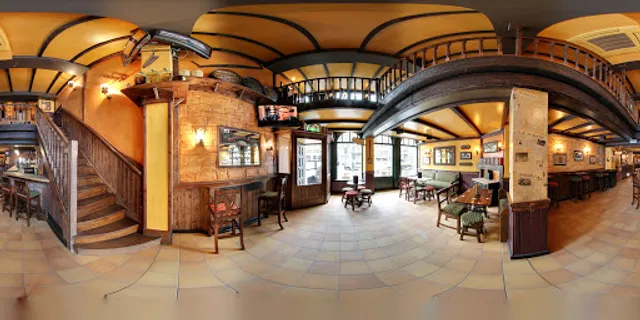 The Irish Times Pub 🇮🇪