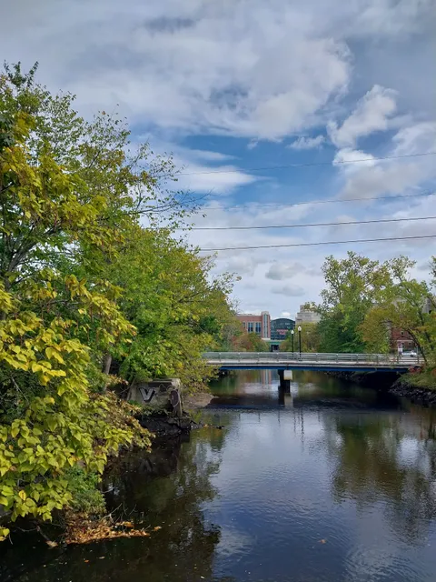 Woonasquatucket River Greenway Bike Path