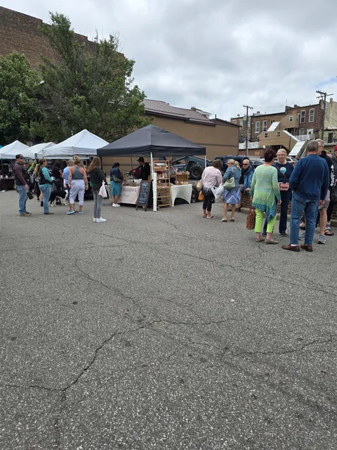 Smutzer's Club Tavern