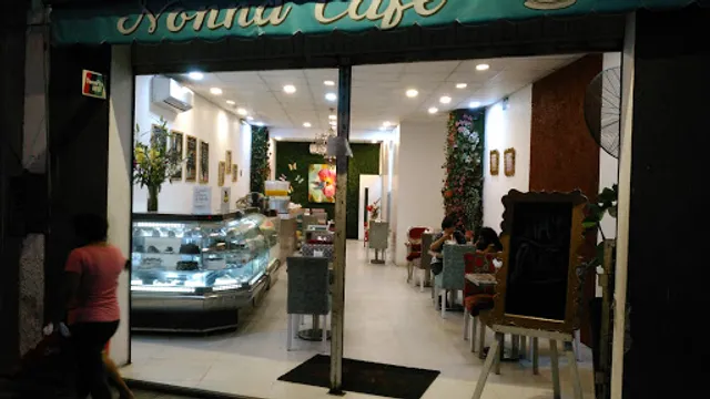 Nonna Café