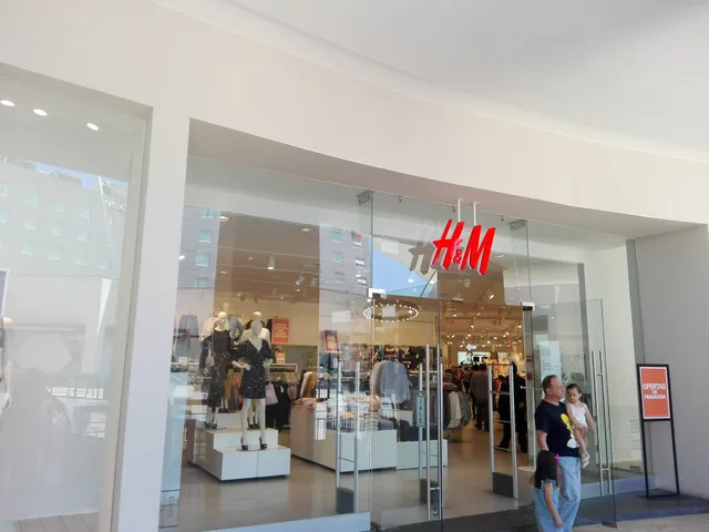 H&M
