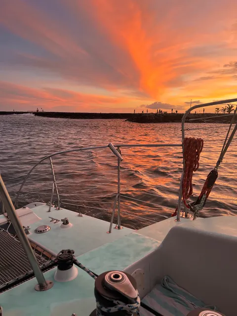 Sail Hawaiian Style Catamaran