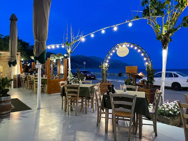 Parasties Traditional Tavern Meat&Fish