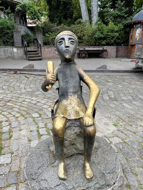 Tamada (Toastmaster) Statue