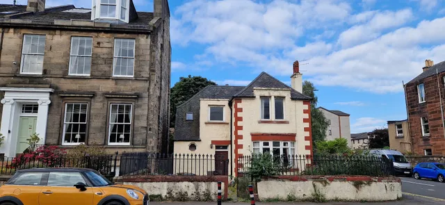 Garlands Guest House