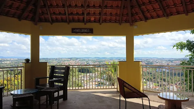 Farelo de Bolo - Quintal e Café