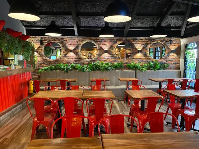 Burger Town Calle 99