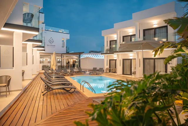 Saladar Suites Boutique