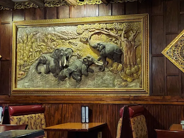 Lanna Thai and Sushi Restaurant