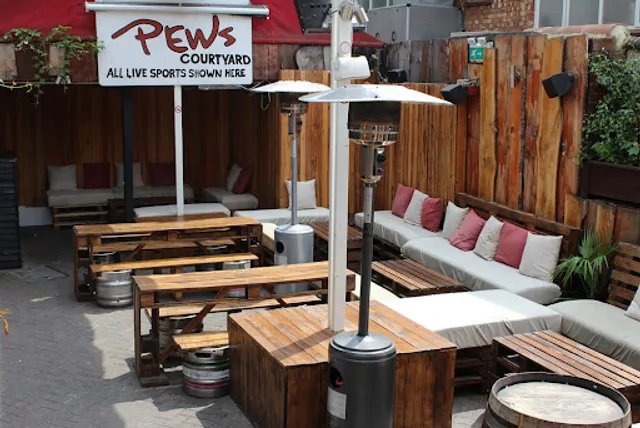 Pews Bar and Courtyard