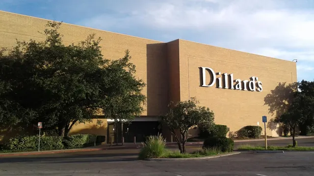 Dillard's