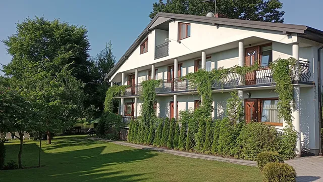 Amber Willa, Noclegi nad Pilicą, Kajaki, Rowery