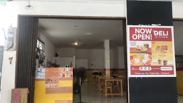 Deli Kitchen Gajah Mada