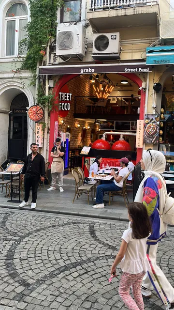 Grabs Street Food