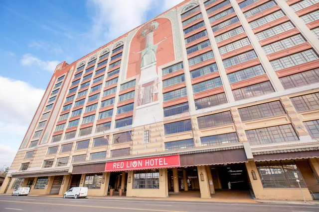 Hotel St. Louis Downtown City Center MO