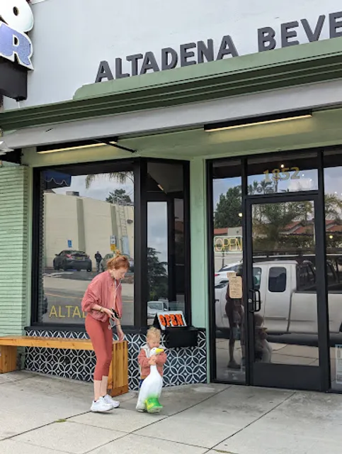 Altadena Beverage and Market