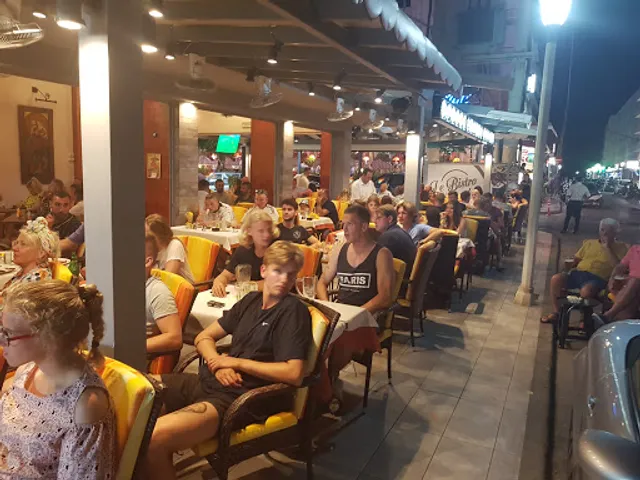 Le Bistro Restaurant - Cocktail Bar