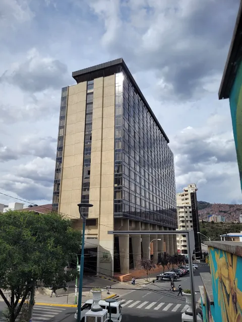 Real Plaza Hotel & Convention Center