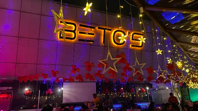 BETOS' S Bar and Kitchen