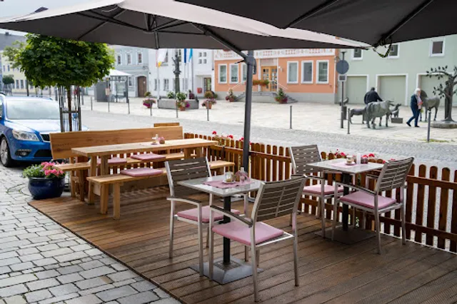 Vroni's Ladencafè Massing