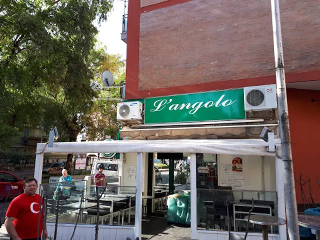 L'Angolo