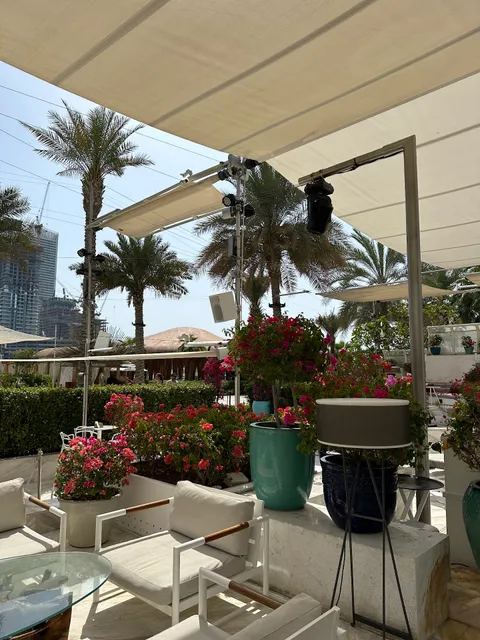 Praia | Beach Restaurant & Lounge | FIVE Palm Jumeirah