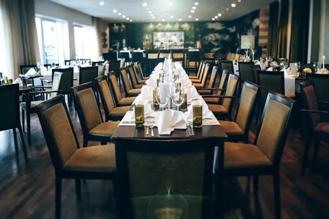 Hotel & Restaurant Dresel GmbH & Co. KG