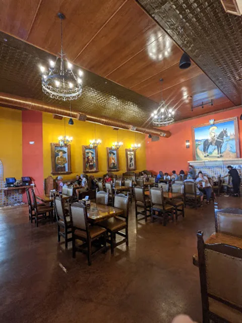 Los Tres Magueyes Cantina & Grill