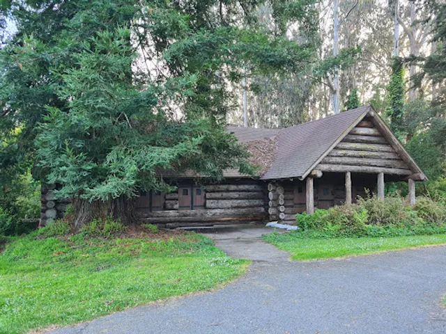 Golden Gate Park – Pioneer Log Cabin Picnic Area