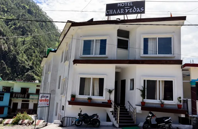 Hotel Chaar Vedas