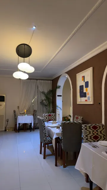 Gold Finger Restaurant - Kumasi