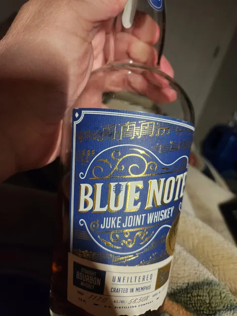 Vineyard Wine & Spirits