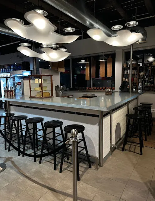 Ventuno (inside of Il Negozio Nicastro)