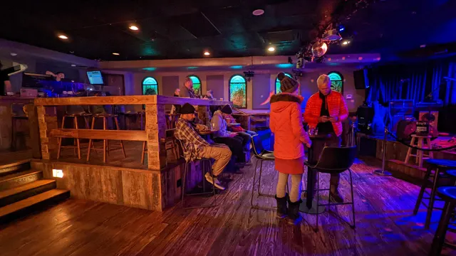 Shakedown Bar