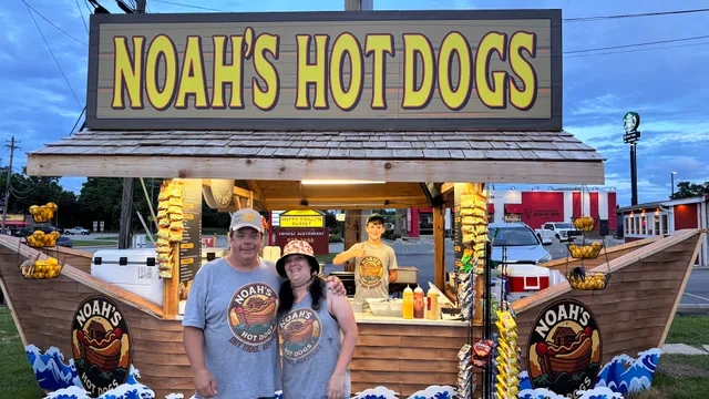 Noah’s Hot Dogs