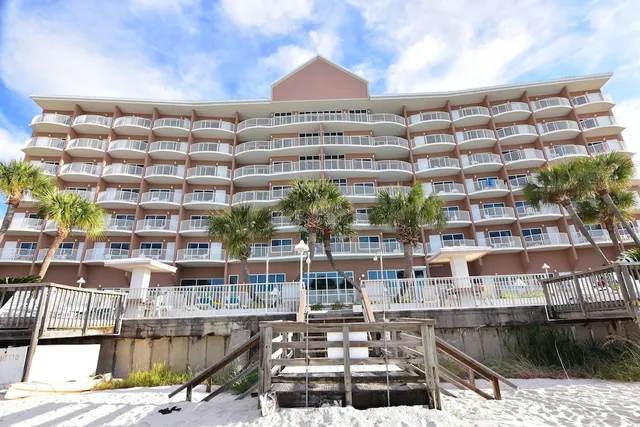 Palmetto Beachfront Hotel