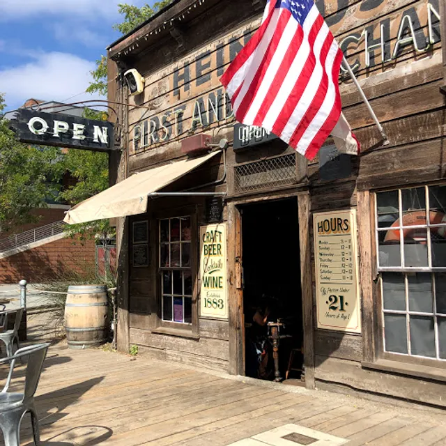 Heinold's First and Last Chance Saloon