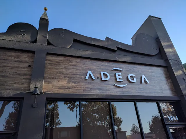 Adega