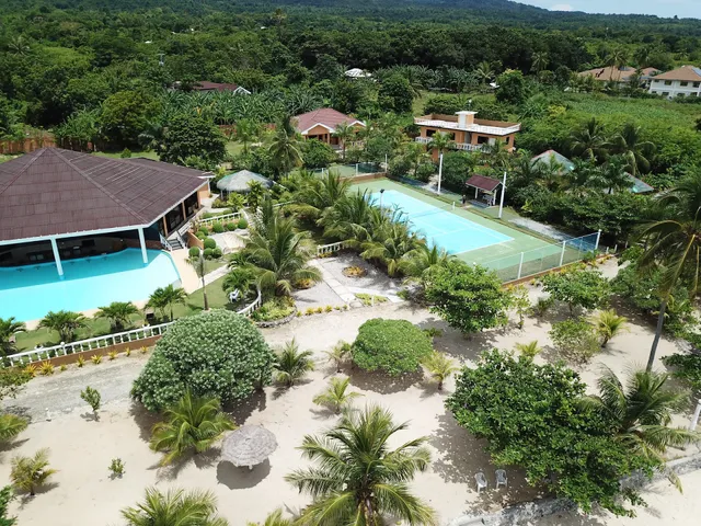 Gold View Beach Resort