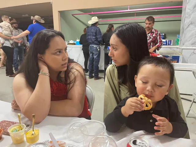 Sunnymede Shopping Center